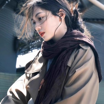 Kokvilnas un lina šalle ar plisētā dizaina, piemērota pavasarim, 2021. gada vasaras izlaidums, noliktavā