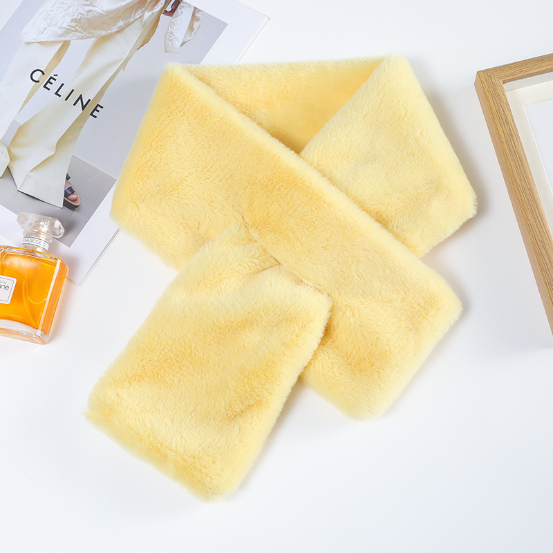 Šalle ar krustveida dizainu un kažokādas apkakli no mākslīgās Rex lapsas kažokādas (akrila materiāls; Rex lapsas imitācija; piemērots rudenim un ziemai)