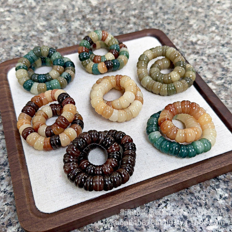 Bodhi seemne käevõru – käsitöö, ebatraditsiooniline stiil, kevad 2024