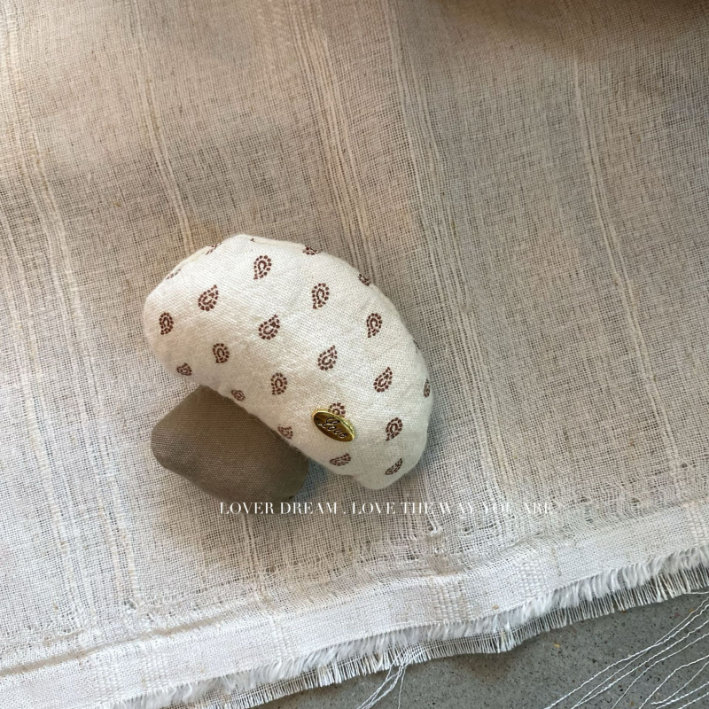 Srca oblika broš s elektroplatiranim premazom, mješani materijali, korejski stil, dvostruka upotreba, zima 2024