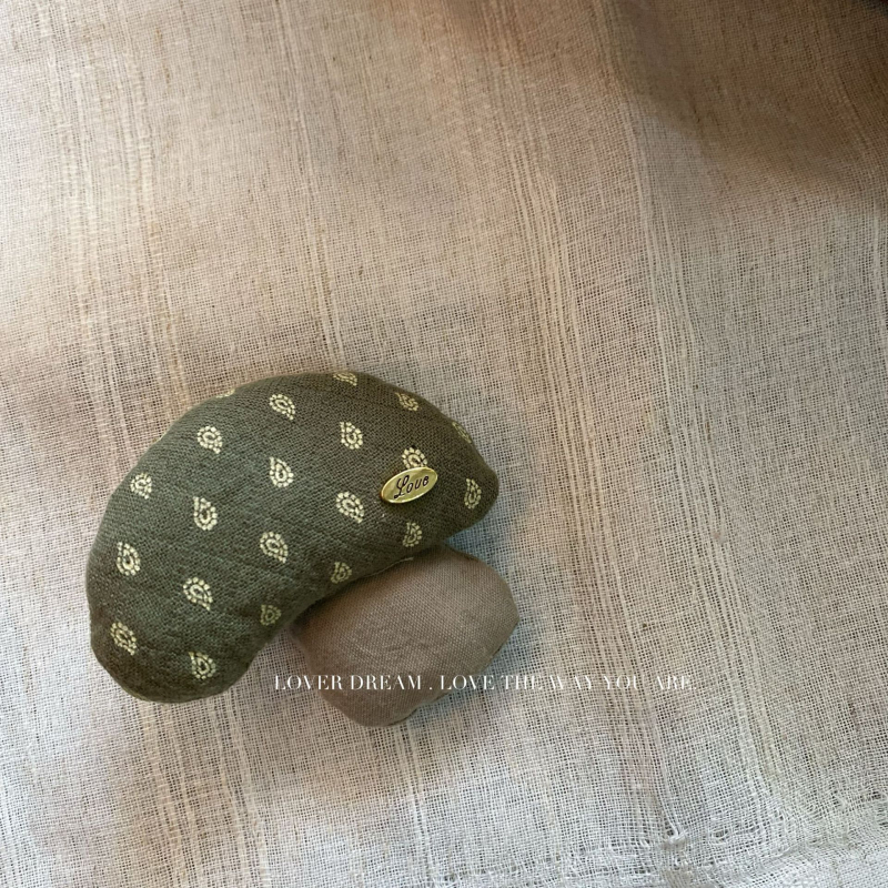 Srca oblika broš s elektroplatiranim premazom, mješani materijali, korejski stil, dvostruka upotreba, zima 2024