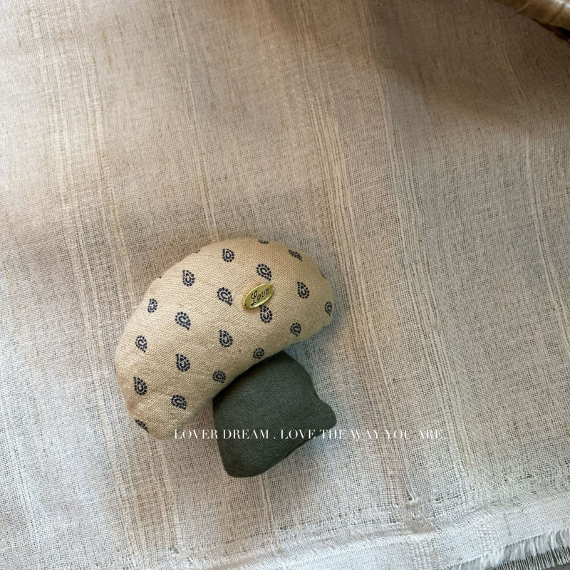 Srca oblika broš s elektroplatiranim premazom, mješani materijali, korejski stil, dvostruka upotreba, zima 2024