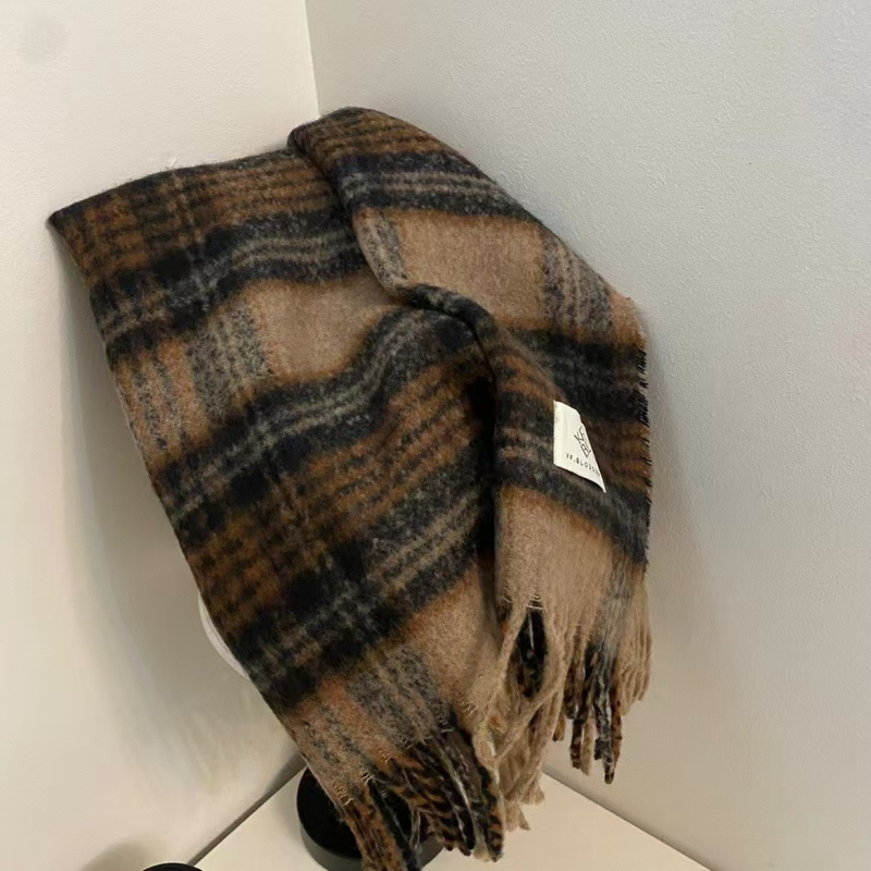 Ženski karirani šal - warp knitting, jacquard, održava toplinu, zima (polyester 71–80%)