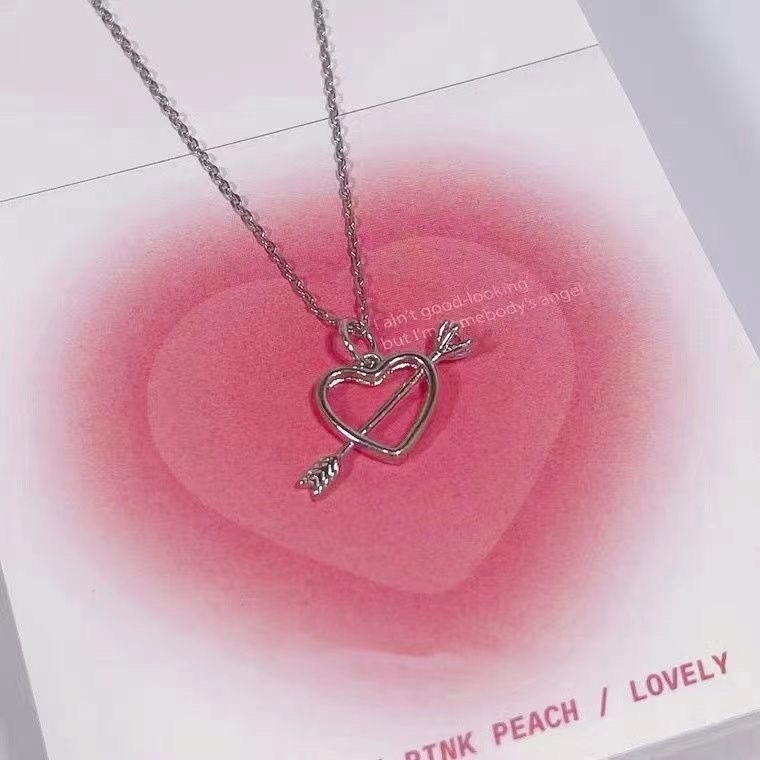 Ötvözetből készült szívmedálos nyaklánc, hullámmintás lánccal, hossz 41–50 cm, elektroplatált