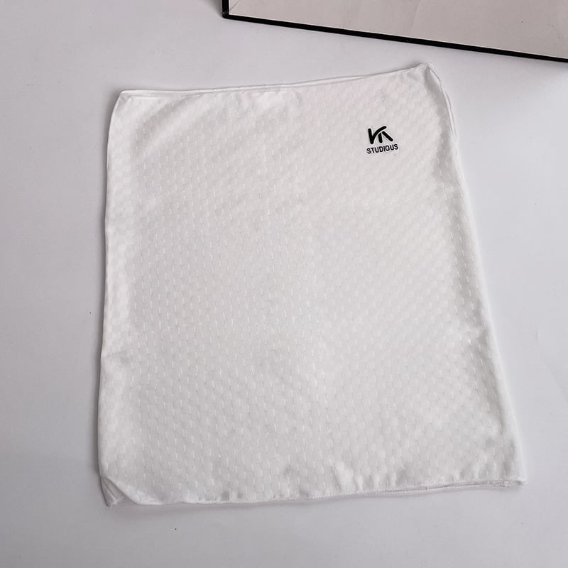 Maska za zaštitu od sunca za cijelo lice s integriranim vratom, poliester 51–60%.