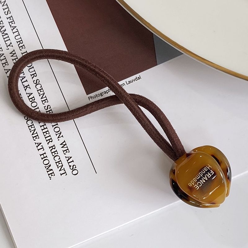 Plaukų aksesuaras – rankų darbo, Japonijos ir Pietų Korejos stilius, didelis elastingumas; Medžiaga: acto rūgštis; Metai/Sezonas: 2022 žiema; Kategorija: plaukų aksesuaras