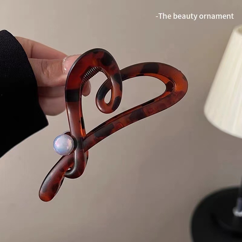 Akrilna klipsa za kosu s šupljim srcem, grip tip, završni premaz pečenim lakom