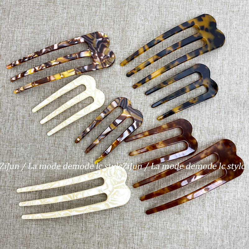 Щипка за коса с три зъба, U-образна форма, материал: оцетна киселина, обработка: изпичане на боя