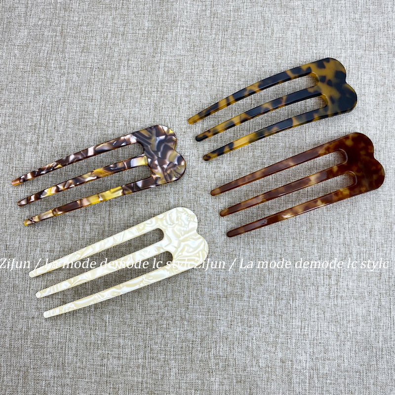 Щипка за коса с три зъба, U-образна форма, материал: оцетна киселина, обработка: изпичане на боя