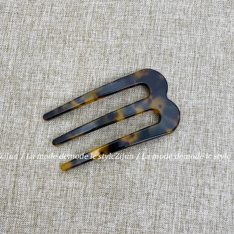 Щипка за коса с три зъба, U-образна форма, материал: оцетна киселина, обработка: изпичане на боя