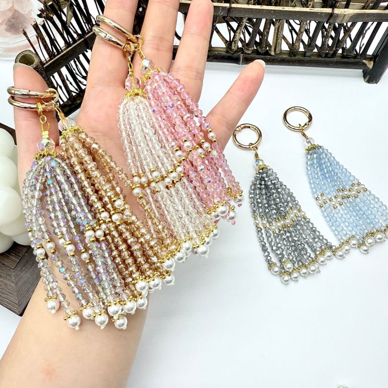 DIY rotaslietu aksesuāri: kristālu pūdelis kulons - stikla pērlītes, elektroplakēšana