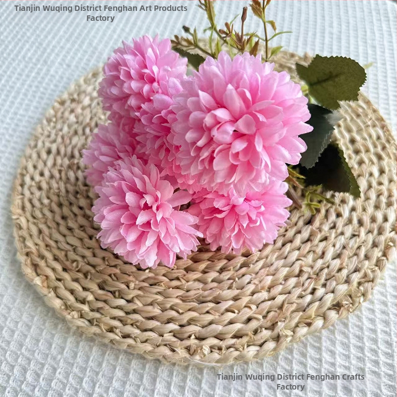 Penghan dirbtinis 6 galvų krizantemų puokštė su vienu kotu, mažas puokštė; medžiagos: plastikas, šilko gėlės, poliesterio audinys; vestuvėms, namų dekorui, nuotraukų rekvizitams