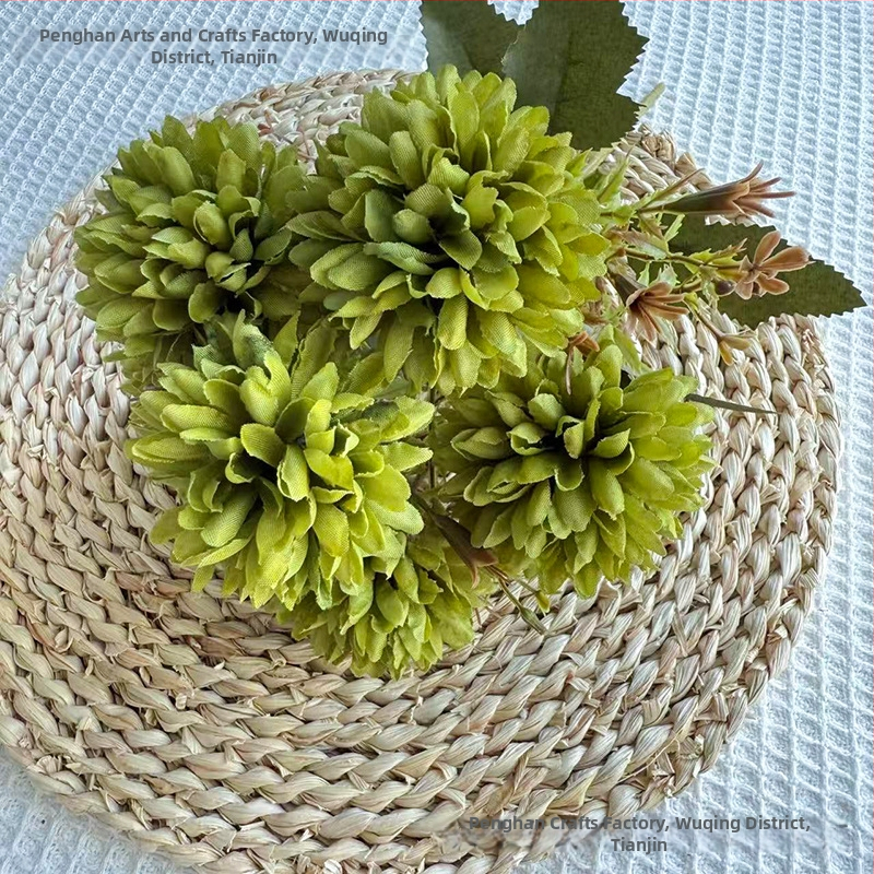 Penghan dirbtinis 6 galvų krizantemų puokštė su vienu kotu, mažas puokštė; medžiagos: plastikas, šilko gėlės, poliesterio audinys; vestuvėms, namų dekorui, nuotraukų rekvizitams