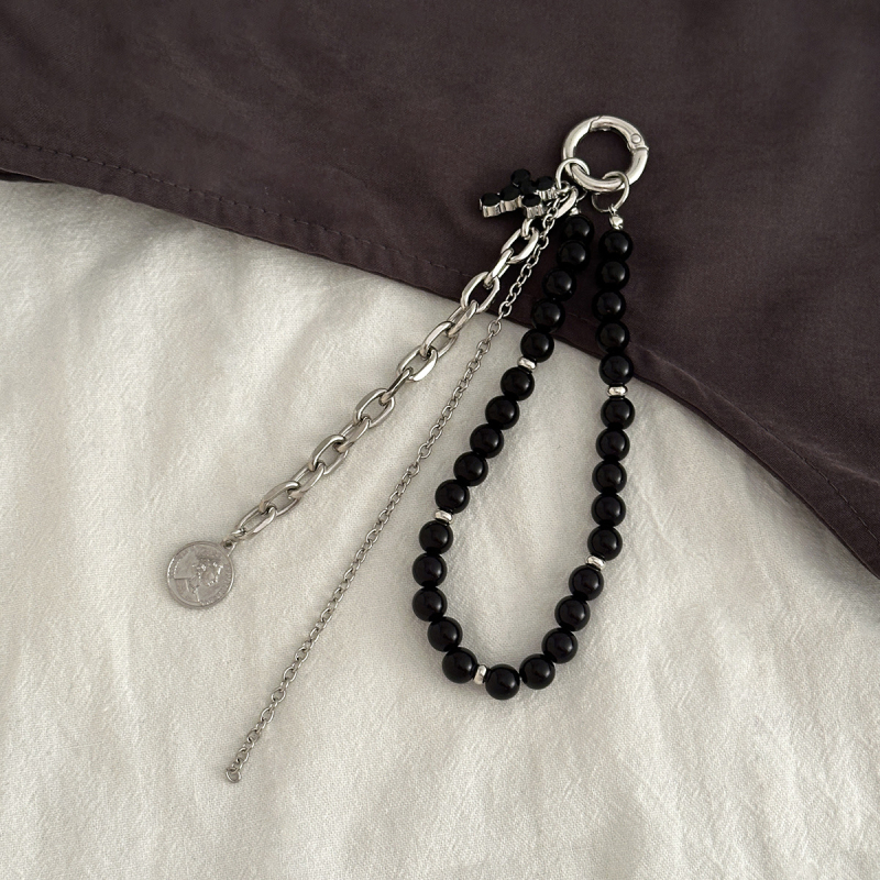 Sirds formas metāla atslēgu piekārts somai ar pērlīšu pītumu