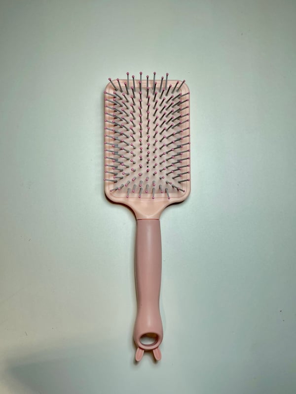 Sieviešu matu ķemme ar gaisa spilvenu, piemērota garām un viļņotām matām, galvas ādas masāža, mājas lietošanai • ABS materiāls • izcelsme Ningbo • nav importa