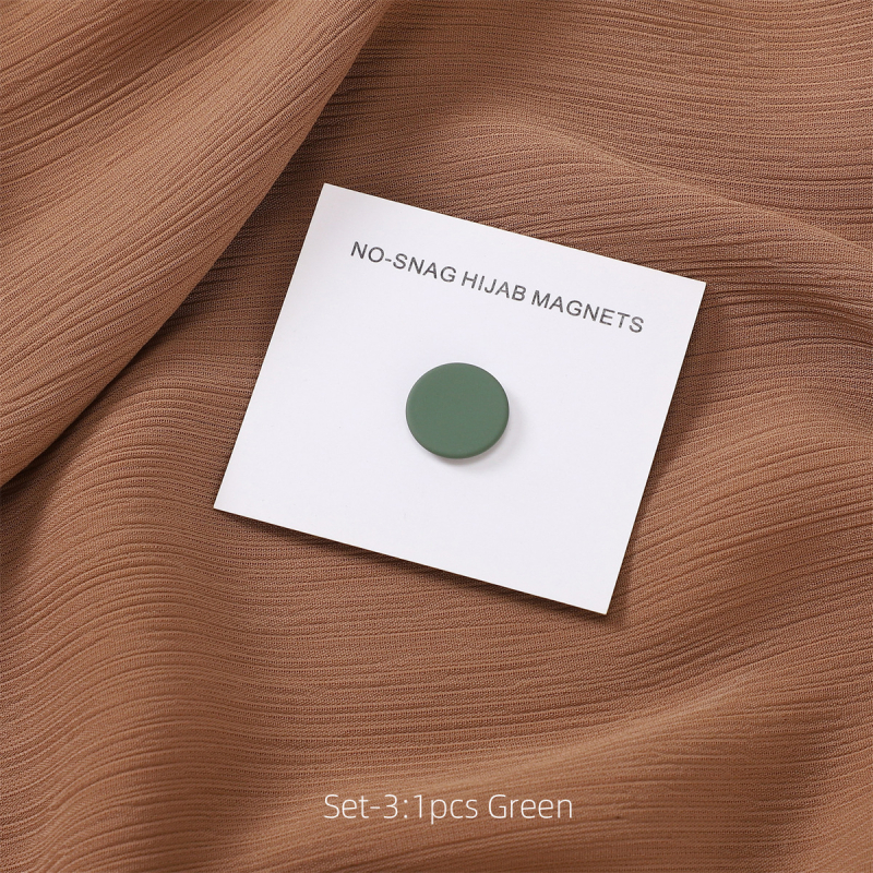 Šalles spraudnis ar magnētisko sprādzi – apaļa, plakana forma, sakausējums, rokdarbs, universāls, ģeometrisks stils, 2024. vasara (Sakausējums; Rokdarbs; Universāls; Ģeometrisks stils; 2024. vasara)