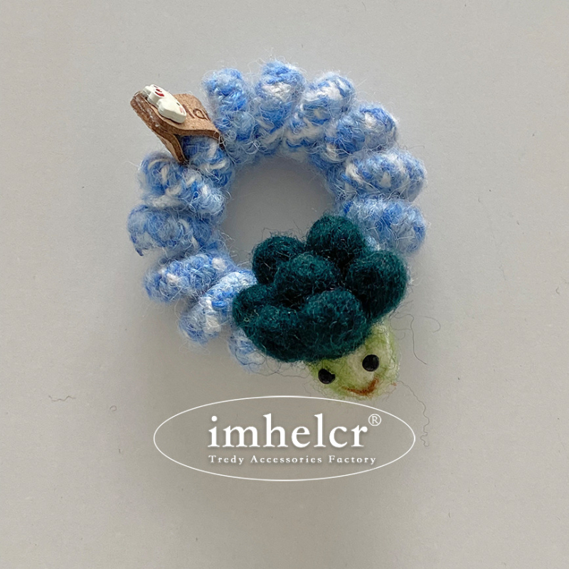 Filcinis plaukų žiedas uodegėlei – mielas, elastingas, rankų darbo (ruduo 2024)