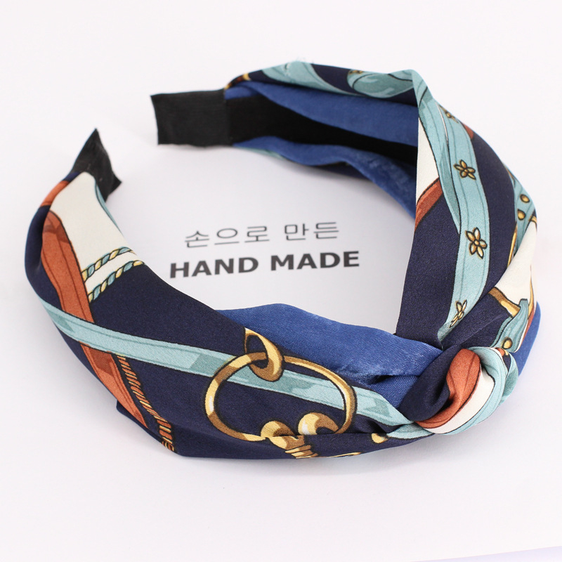 Bandă pentru păr în stil coreean, nod chinezesc, material textil, funda satinată — model B392