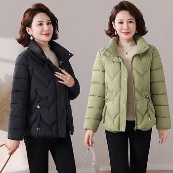 Īss kokvilnas mētelis mazā auguma sievietēm, ziemas stāvējošs apkakle, plisētas detaļas un 3D dekorācijas, PVC audums 30–50% saturs