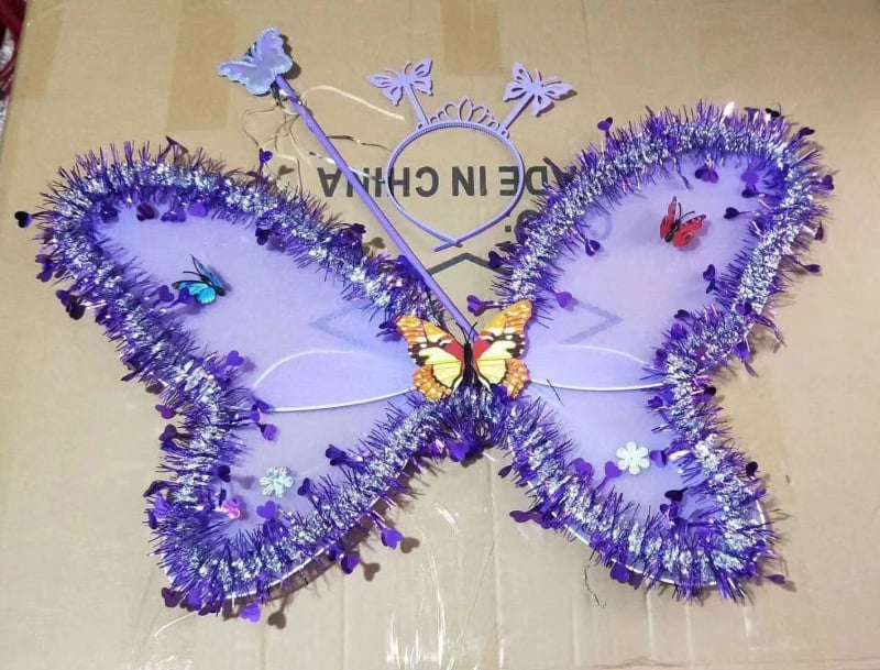 Trių dalių drugelių sparnų komplektas su tinkline nugara – LED apšvietimas, audinys, amžiaus grupė 15–35 metai, įtrauktas vaizdo vadovas