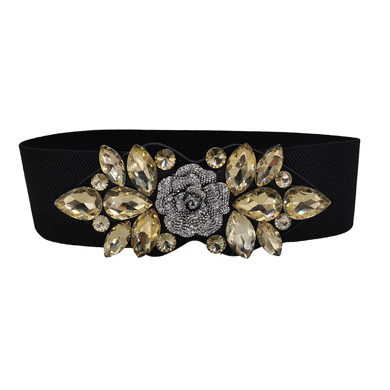 Pojas s rhinestone ružom, elastičan, široki struk za haljine i kapute — PU koža; automatska kopča od legure; širina >4 cm; marka Lilar.Ketch