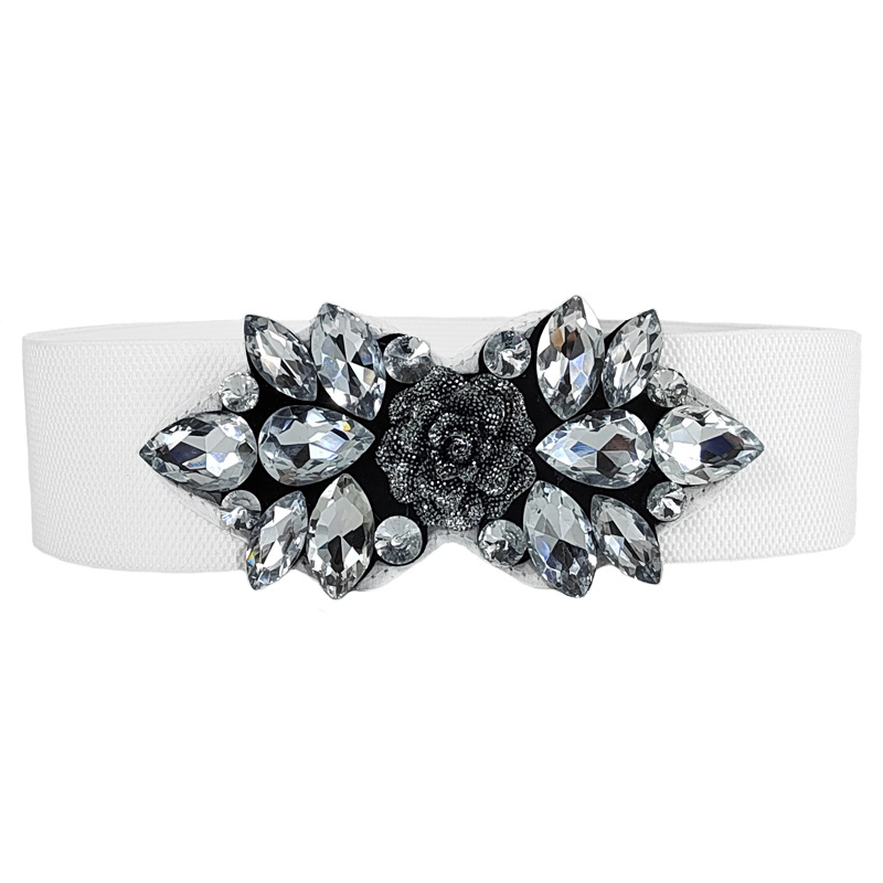 Pojas s rhinestone ružom, elastičan, široki struk za haljine i kapute — PU koža; automatska kopča od legure; širina >4 cm; marka Lilar.Ketch