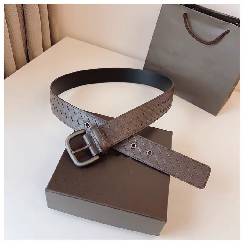 Muški kožni kaiš od bivlje kože s metalnom kopčom i kopčom s iglom