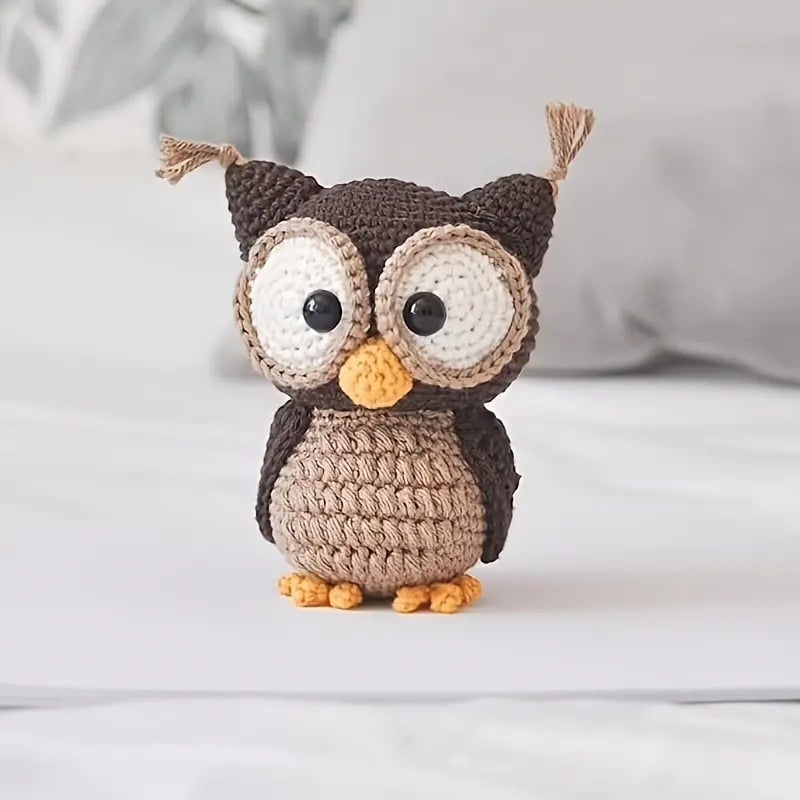 DIY rinkinys mezgimui lėlytei — vilnos siūlai, pusvorstoniniai siūlai, stranded siūlai, mezgimui ir kabinamiems papuošalams