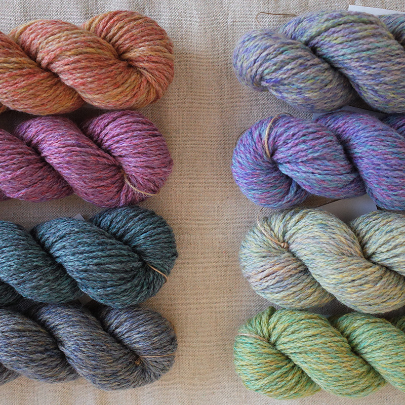 100% vilna, Hank siūlai, 2 gijos, žemas sukimasis, Woolen spun rankoms megzti