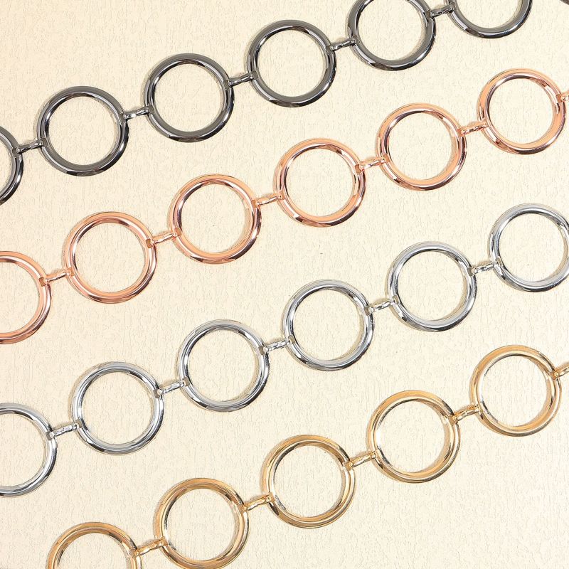Geometriai gyűrűkkel ellátott fém deréklánc, uniszex, sokoldalú stílus