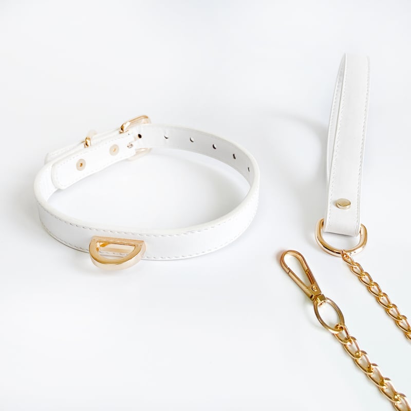 Ovratnik od legure s retro stilom, bočna lanac i metalni privjesak — Model PJ0540 — Unisex