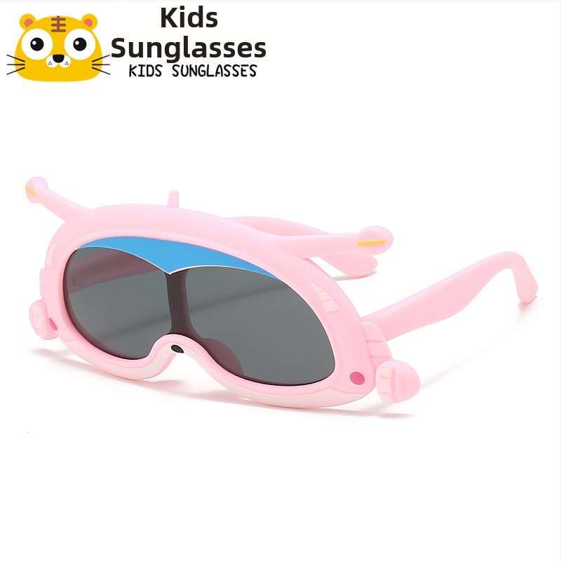 Gyerekek polárizált napszemüvege – UV400, TAC lencsék, teljes keret, speciálisan formájú tükrös lencsék