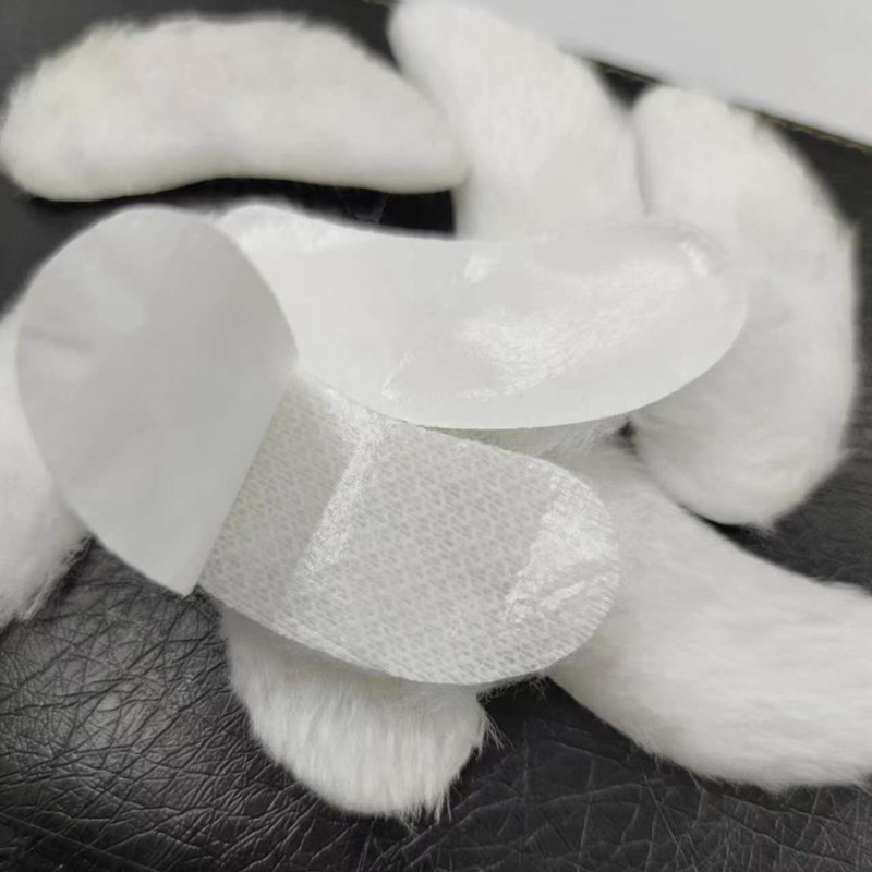 Αξεσουάρ κοστουμιού Άγιου Βασίλη: σετ γενειάδας και περούκας, κουδουνάκι χειρός, τσάντα μήλου για δώρα, τσάντα γλυκισμάτων