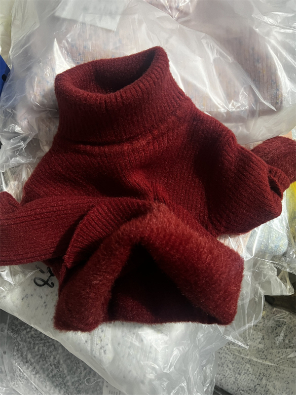 Unisex bērnu džemperis Korejas stilā ziemai, biezi adīts ar velūra oderējumu un augstu kaklu, vecuma grupa 3–8 gadi, adījuma soli 12–14 acis uz 3 cm, galvenais materiāls: norka kažokāda