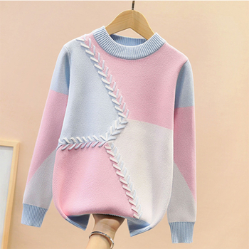 Meitenēm paredzēts džemperis ar rakstiem karu rakstu, 95% kokvilna, fleece iekšējā odere, garas piedurknes, pull-over stila, rudens-ziemas sezonai, no 8 gadiem