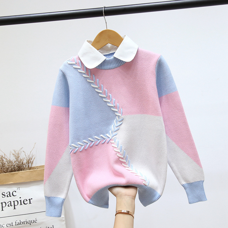 Meitenēm paredzēts džemperis ar rakstiem karu rakstu, 95% kokvilna, fleece iekšējā odere, garas piedurknes, pull-over stila, rudens-ziemas sezonai, no 8 gadiem