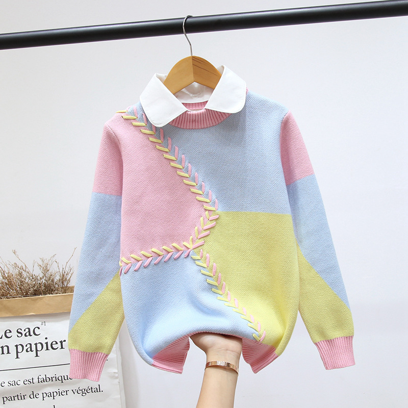 Meitenēm paredzēts džemperis ar rakstiem karu rakstu, 95% kokvilna, fleece iekšējā odere, garas piedurknes, pull-over stila, rudens-ziemas sezonai, no 8 gadiem