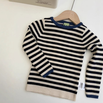 Unisex adīts virsjakas no merino vilnas, 100% vilna, enzīmu mīkstināšana maiguma dēļ, piemērots 1–3 gadiem, ziemas, pavasara un rudens sezonām, vienkrāsains raksts