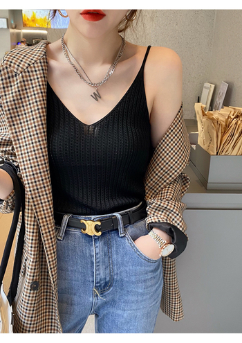 Adīts halterneck top ar V-dekolti, šaura silueta, īss garums