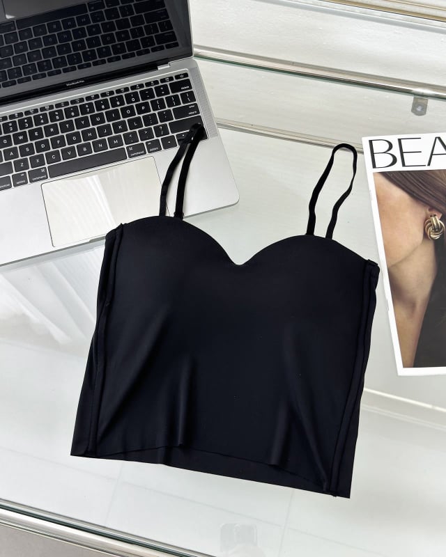 Beiyuer Camisole – Nīlona audums, 70–80% nālona saturs, bezšuvju dizains, V formas izgriezums, 181–200 g/m2