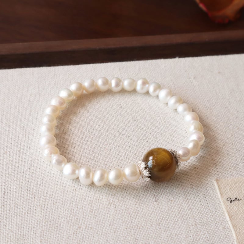 Édesvízi gyöngyökkel fűzött karkötő — geometriai forma, divatos városi stílus, nőknek