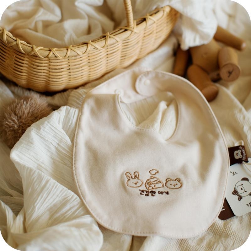 Divpusējs zīdaiņu salviņš ar izšuvumu, cartoon motīvs, ūdensizturīgs un traipu izturīgs, universāls, piemērots no zīdaiņa līdz maziem bērniem