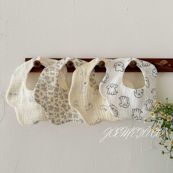 Zīdaiņu seilinājs no gázes — ziedu rokas zīmēts raksts, absorbējošs, 0–12 mēnešiem, universāls, JOEMEGA, korejiešu stils