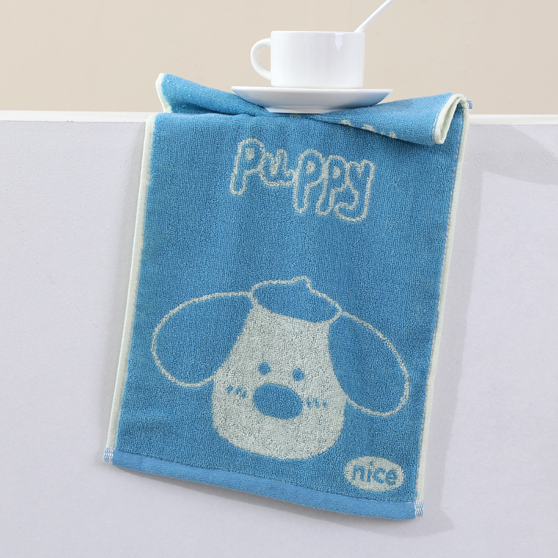 Bērnu sejas dvielis no kokvilnas ar džakarda audumu, 32S diegi, svars 50–80 g, ar motīviem karikatūras, dzīvnieki, ģeometriski