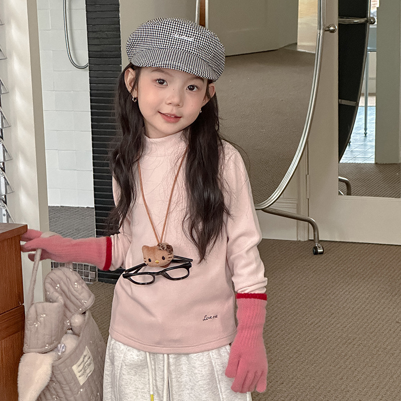 Meitenēm paredzēts pamata krekli ar daļēji augstu kaklu; mousse kašmīra audums; Korejas stila; garās piedurknes; vecuma diapazons 3–8 gadi