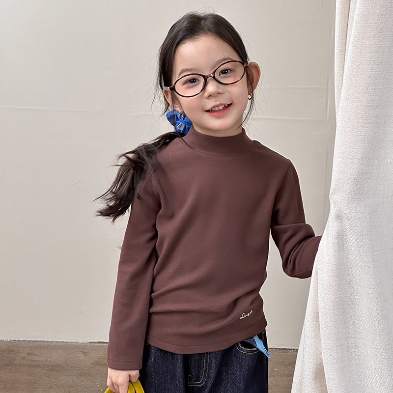 Meitenēm paredzēts pamata krekli ar daļēji augstu kaklu; mousse kašmīra audums; Korejas stila; garās piedurknes; vecuma diapazons 3–8 gadi