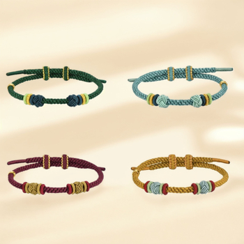 DIY rokassprādze no auklām, etniskā stila, roku adīta, pavasaris 2025