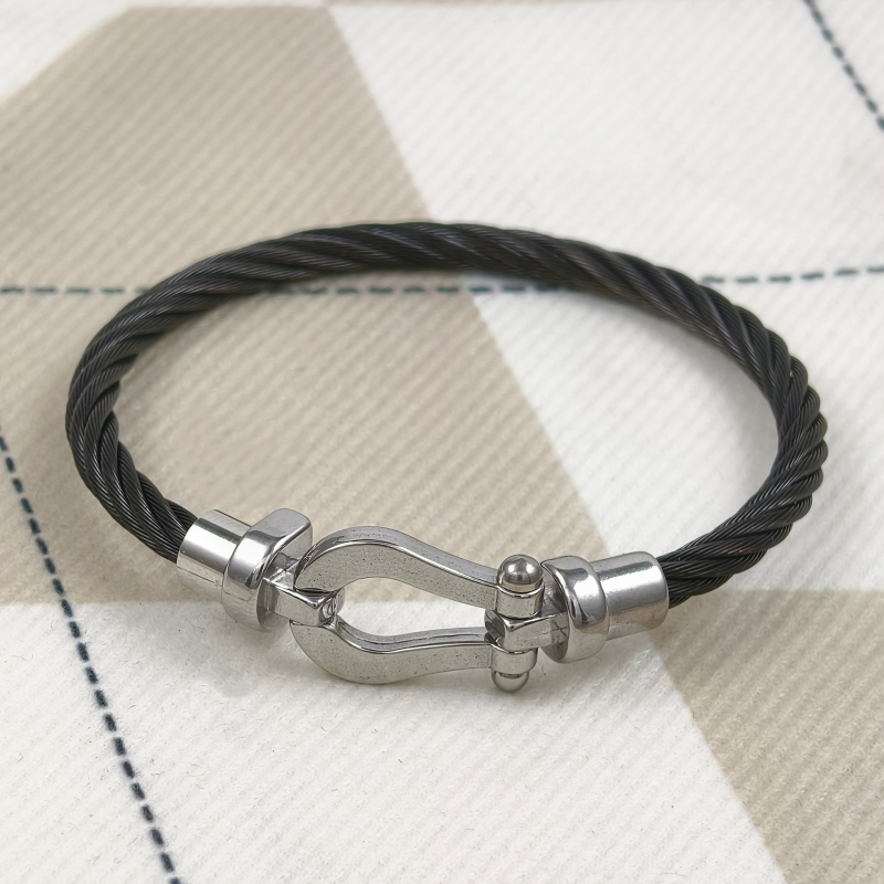 Rokassprādze no nerūsējoša tērauda Huiheng, elektroplatinga tehnoloģija, 2021. vasara, svars 40 g