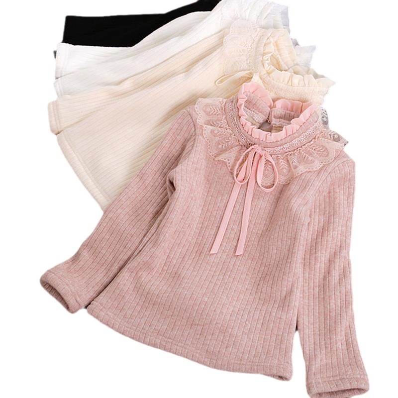 Bērnu adīts tops ar fleece iekšpusi un mežģīņu apkakli, garas piedurknes, apaļš kakla atvērums, 87% kokvilna