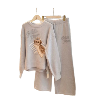 Ženski set pidžame — polu-velur, luksuzan stil, debeli materijal 251–300 g/m², okrugli ovratnik, dugi rukavi, kućna odjeća za jesen/zimu